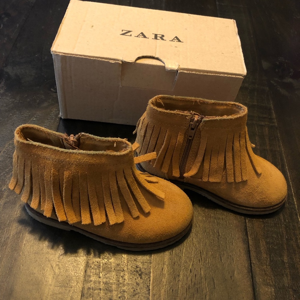 Very cute Ankle baby boots